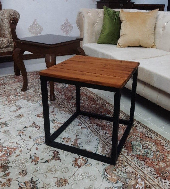 گل میز مکعبی برند کیوود(طرح اصلی کیوود) مدل key square (چوبی آهنی،آهن و چوب،چوب و آهن،آهنی چوبی،روستیک)
